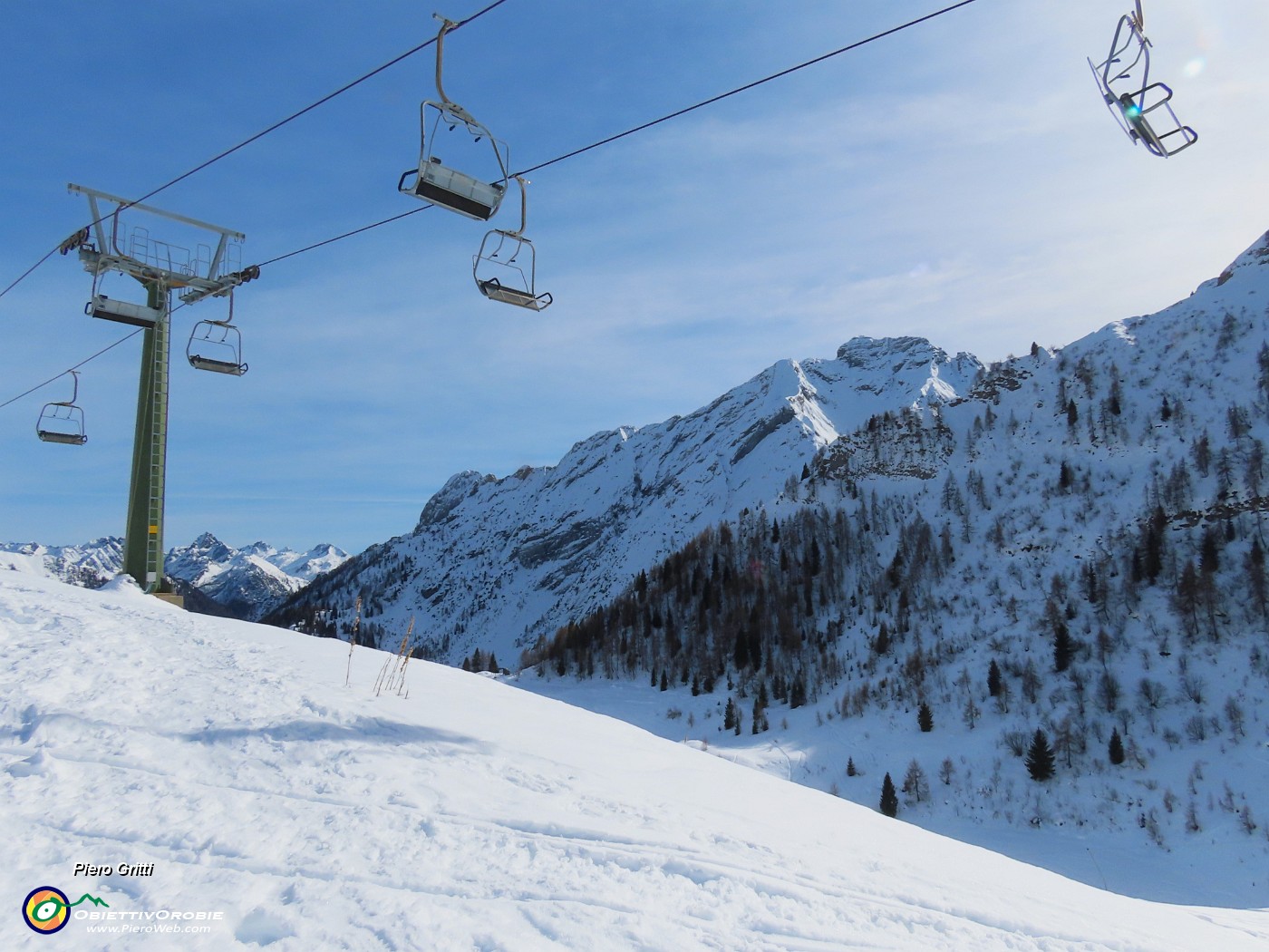 65 Forse presto le seggiovie riprenderanno a funzionare !.JPG